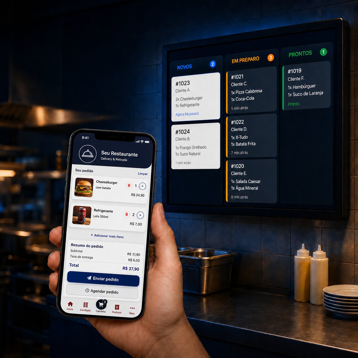 Tela da cozinha (KDS) na parede e o pedido no celular do garçom